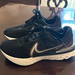 Nike React Infinity 3 Women's Road Running Shoes black size 9 🖤L👀K 🖤